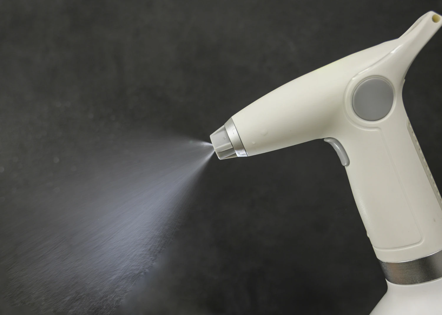 Show Tech+ Electric Spray Bottle 1 L 17 Show Tech+ Electric Spray Bottle 1 L - Image 17